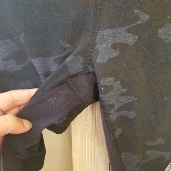 Lululemon Artic Camo Capri Athletic Leggings - Picture 2 of 3